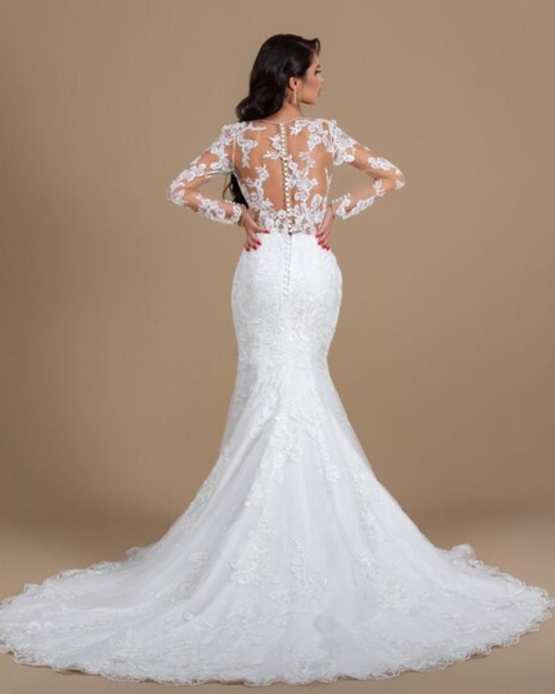 Wedding Dress With Buttons down the Back